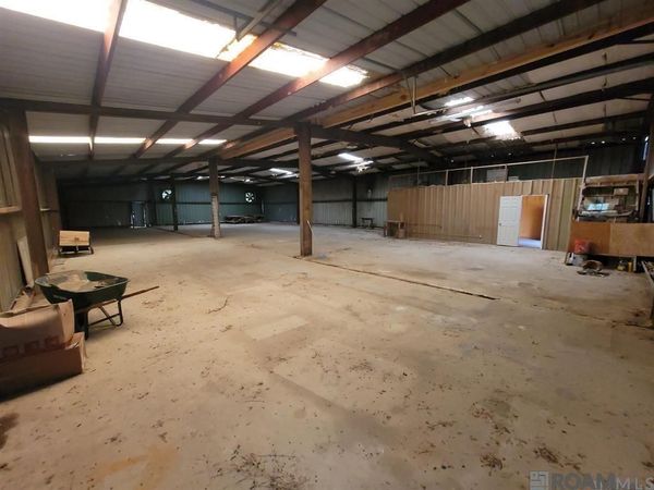 19351 Plank Rd, Zachary, LA 70791