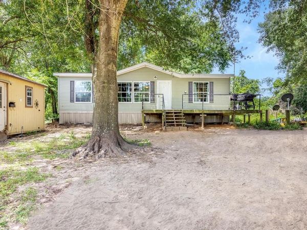 747 Fcr, Unit 301, Oakwood, TX 75855