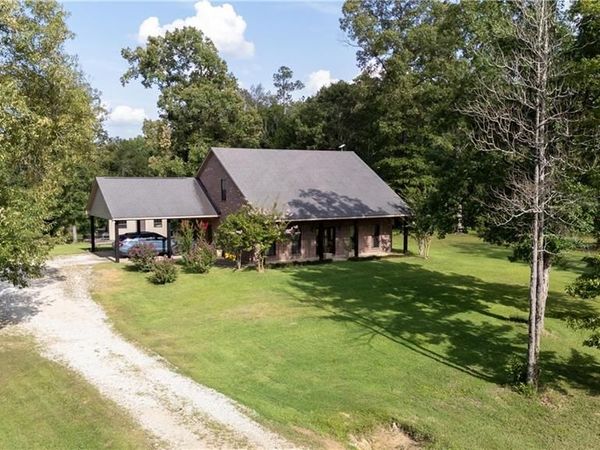 195 ROLAND PREUETT Road, Bentley, LA 71407