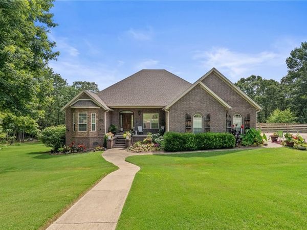 492 E Fairway Lane, Fayetteville, AR 72701