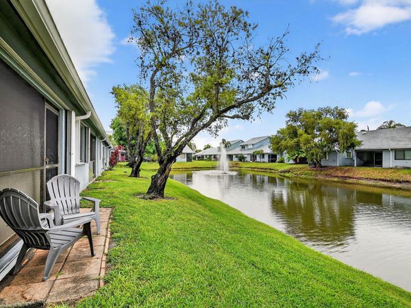 3981 Island Club Circle W, Lake Worth, FL 33462