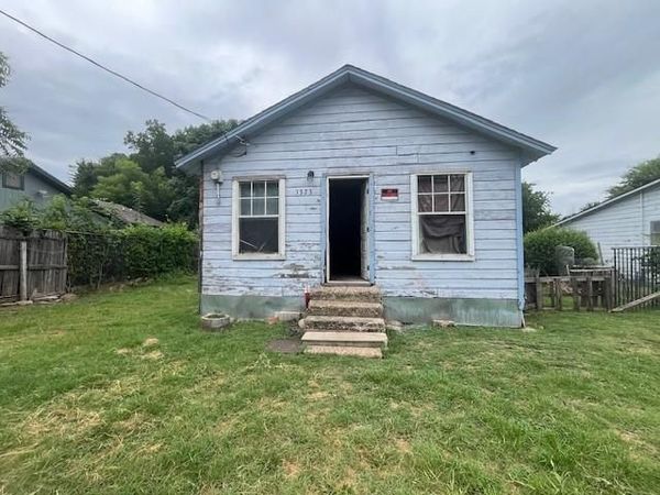 3323 Bataan Street, Dallas, TX 75212