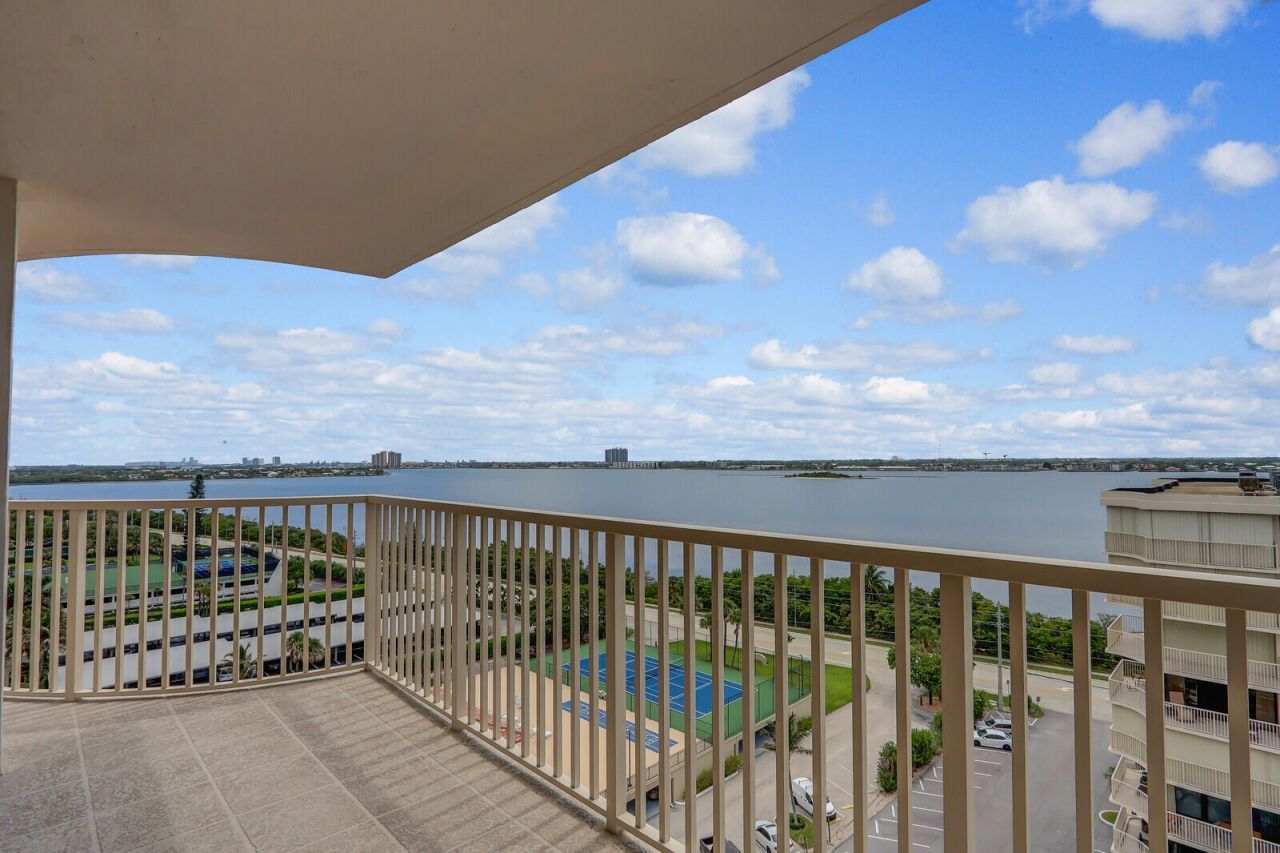 5480 N Ocean Drive, Unit A10c, Singer Island, FL 33404 Photo