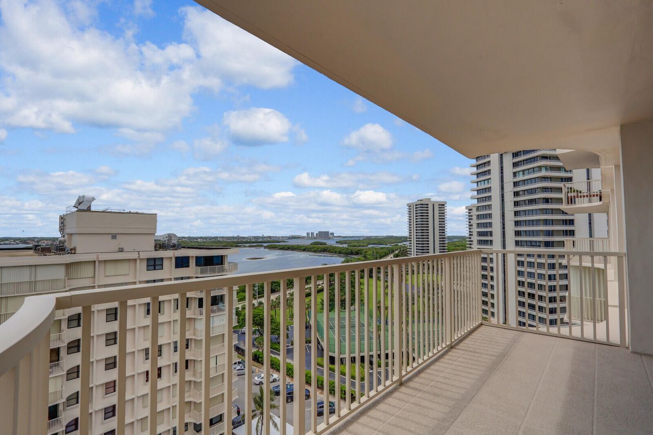 5480 N Ocean Drive, Unit A10c, Singer Island, FL 33404 Photo