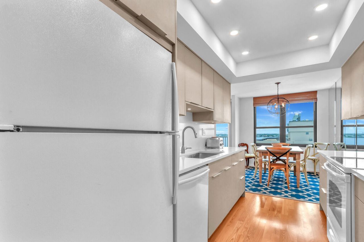 5480 N Ocean Drive, Unit A10c, Singer Island, FL 33404 Photo