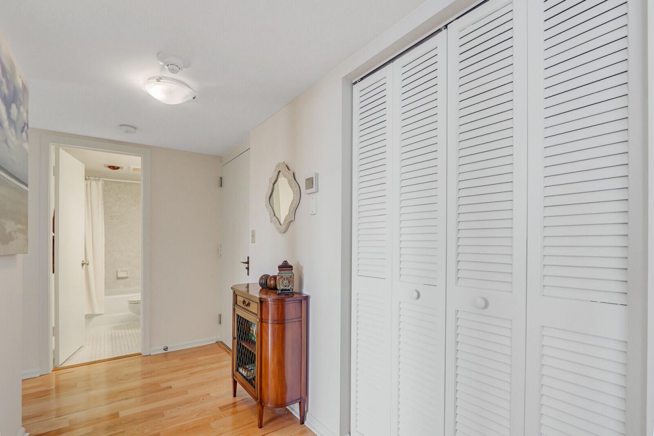 5480 N Ocean Drive, Unit A10c, Singer Island, FL 33404 Photo