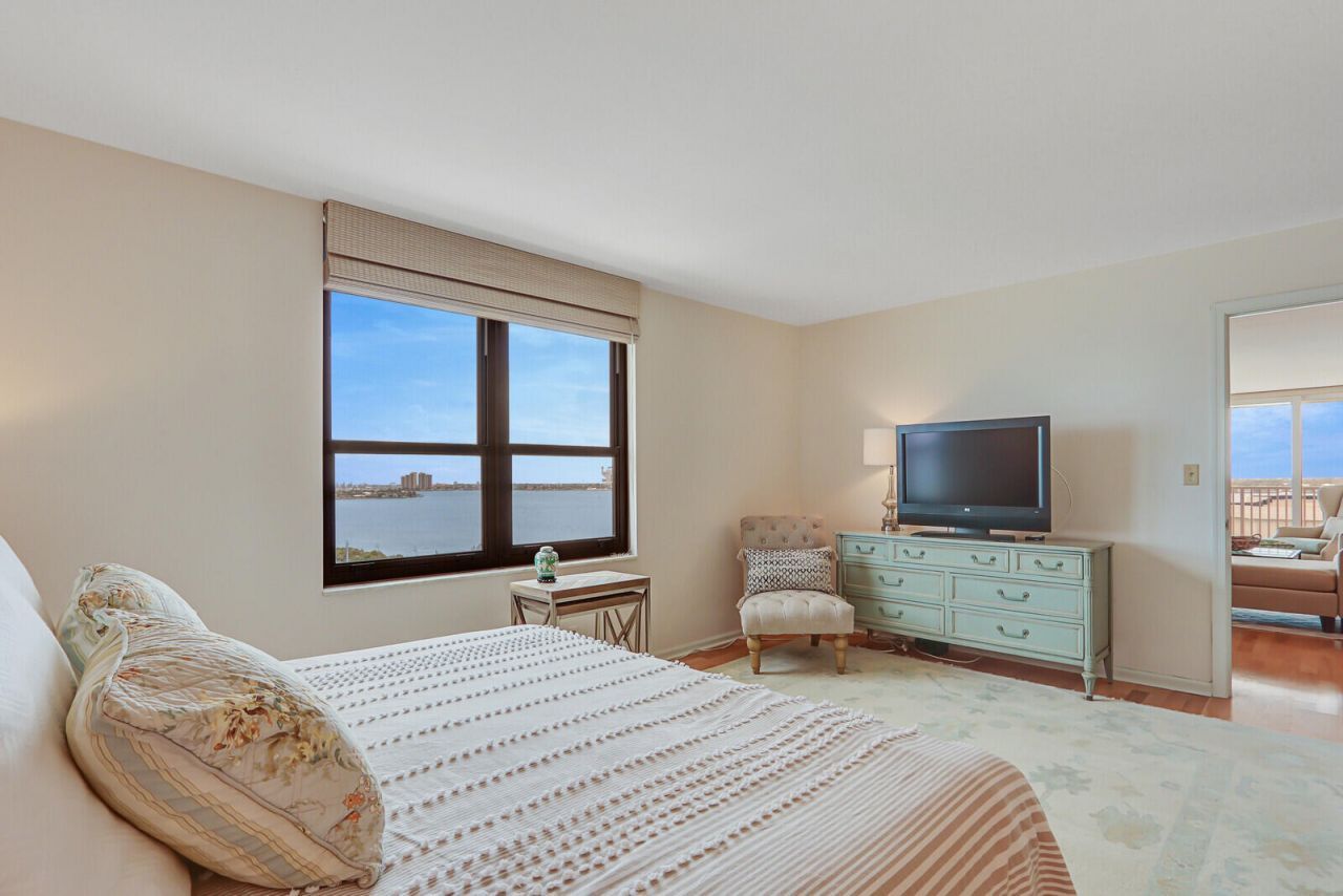 5480 N Ocean Drive, Unit A10c, Singer Island, FL 33404 Photo