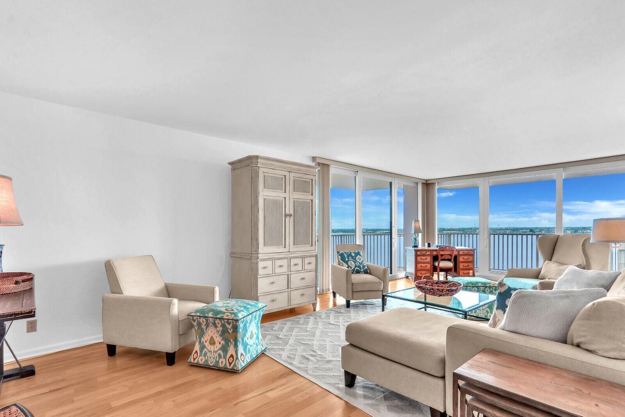 5480 N Ocean Drive, Unit A10c, Singer Island, FL 33404 Photo