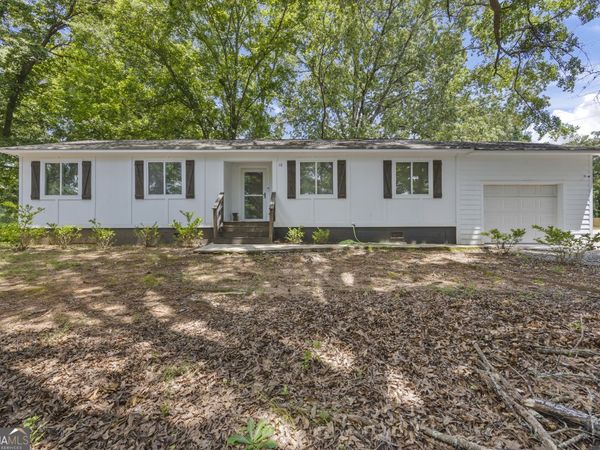 10 Caroline Drive, Stockbridge, GA 30281