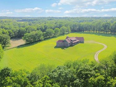 1599 Woodlake Road, Midway, KY 40347