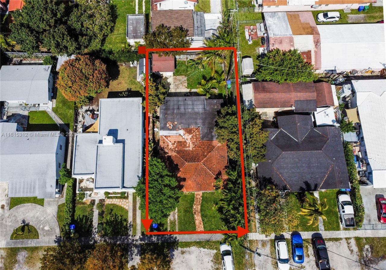 2225 SW 11th Ter, Miami, FL 33135 Photo