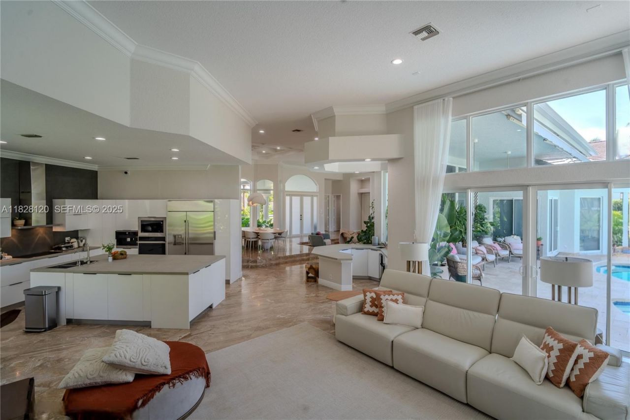 2493 Poinciana Dr, Weston, FL 33327 Photo