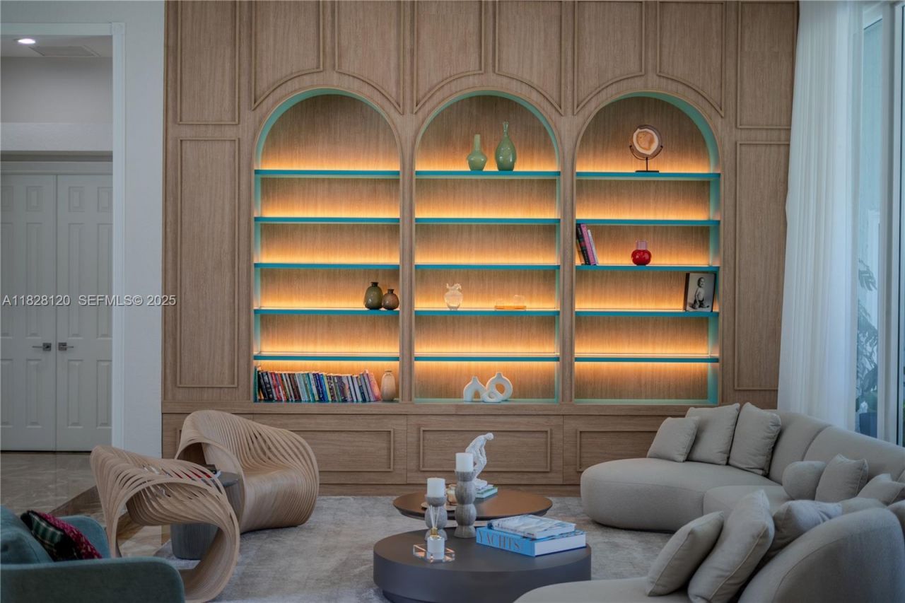 2493 Poinciana Dr, Weston, FL 33327 Photo