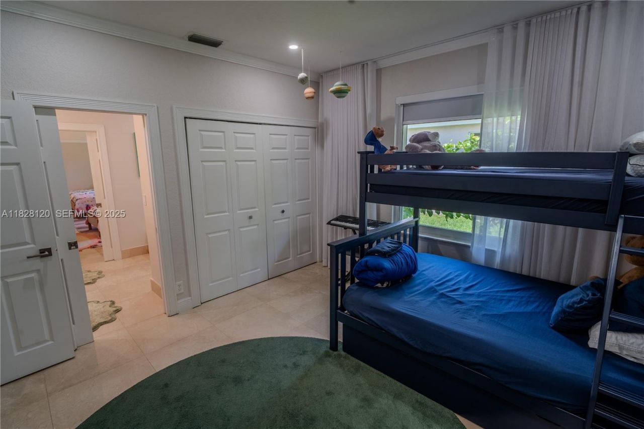 2493 Poinciana Dr, Weston, FL 33327 Photo