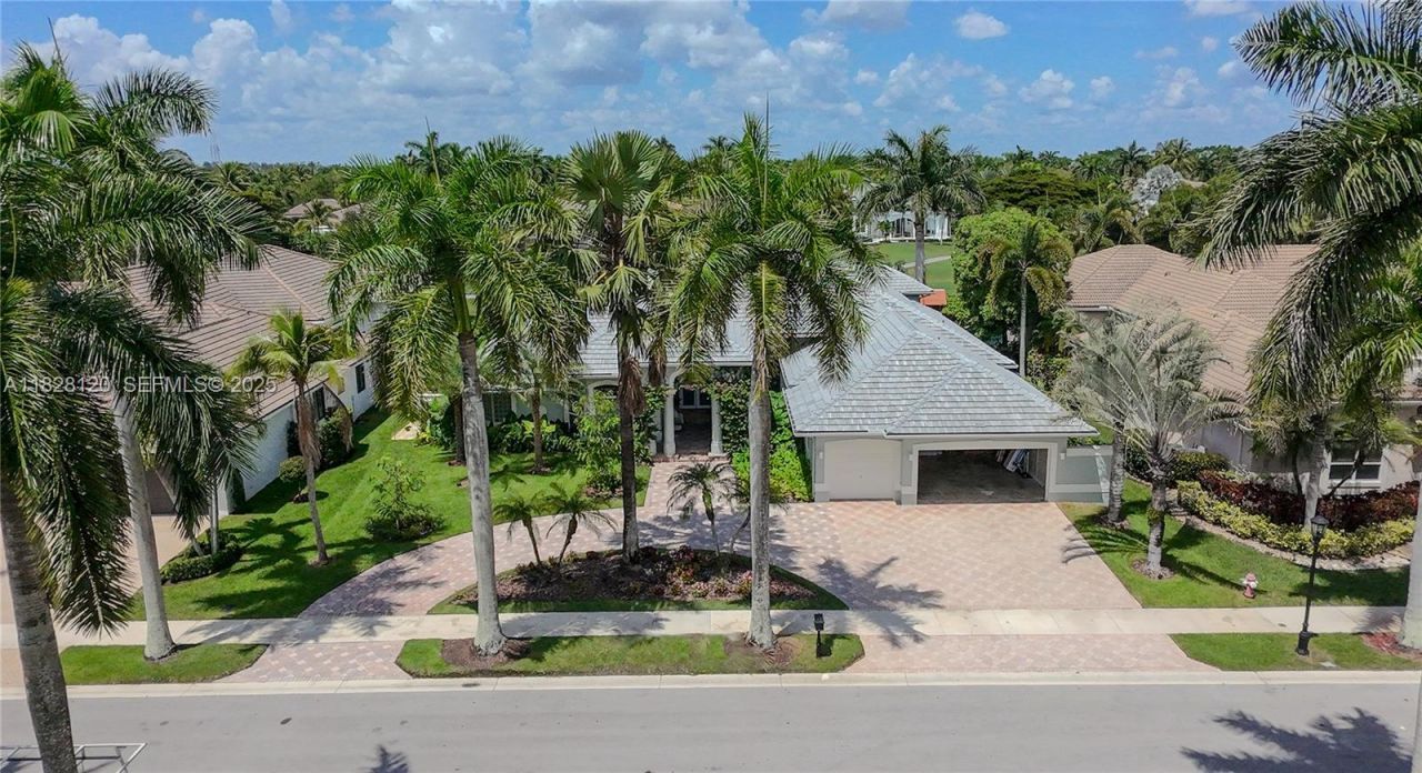 2493 Poinciana Dr, Weston, FL 33327 Photo