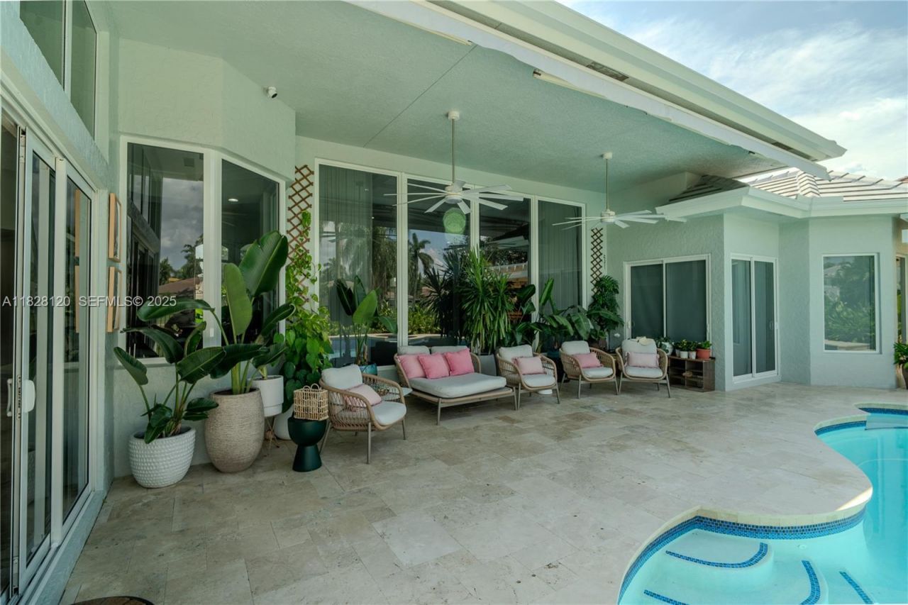 2493 Poinciana Dr, Weston, FL 33327 Photo