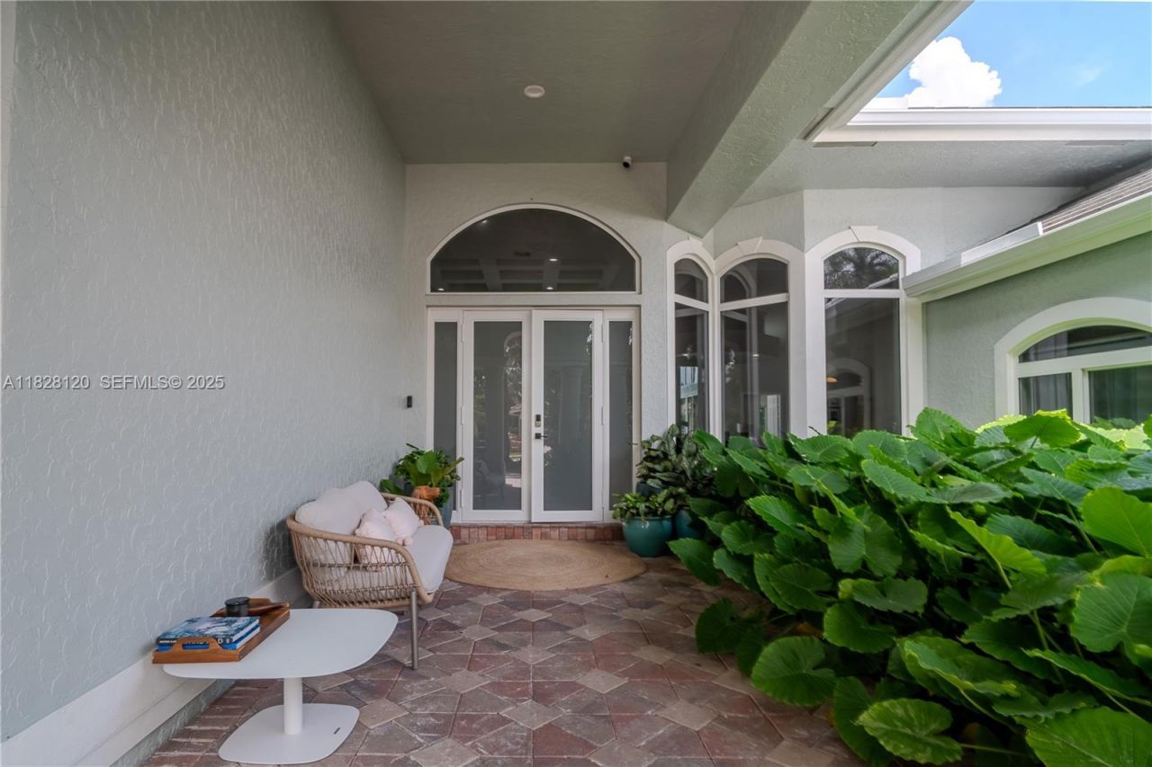 2493 Poinciana Dr, Weston, FL 33327 Photo