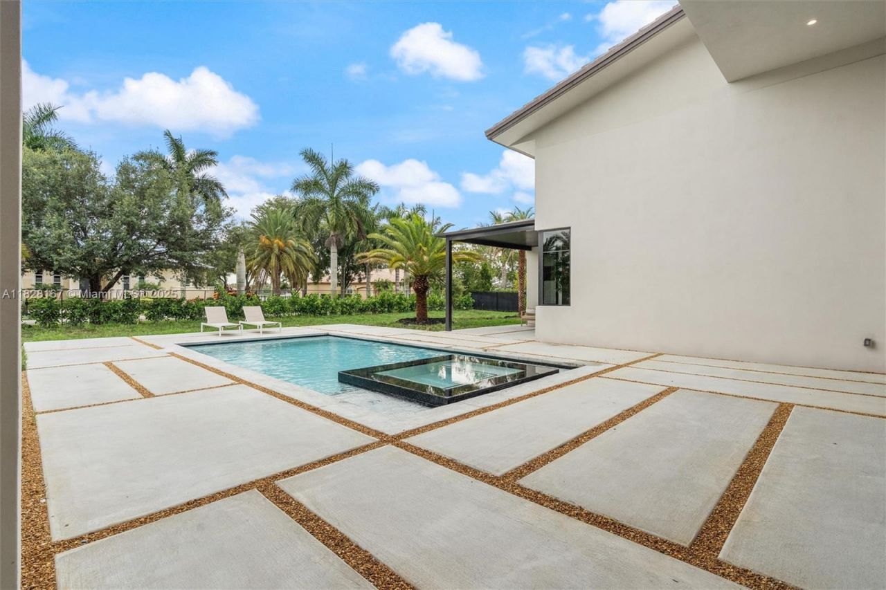 14930 SW 16th Ct, Davie, FL 33326 Photo