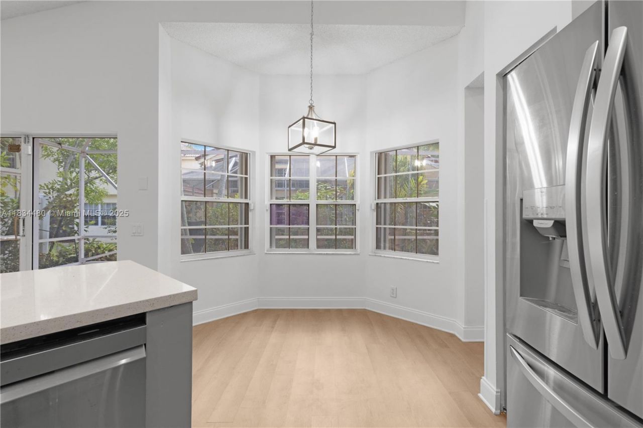 1525 Seabay Rd, Weston, FL 33326 Photo