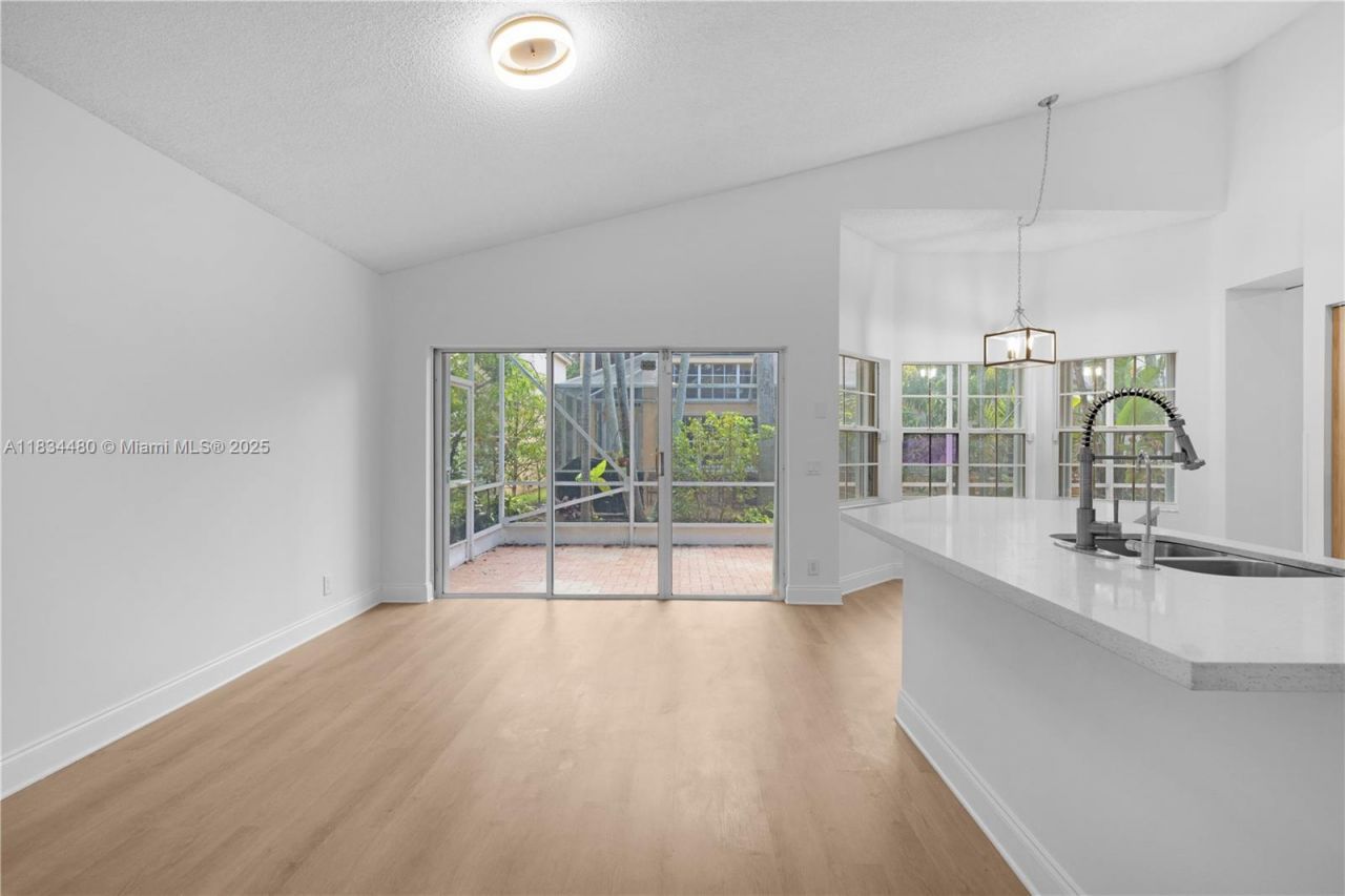 1525 Seabay Rd, Weston, FL 33326 Photo