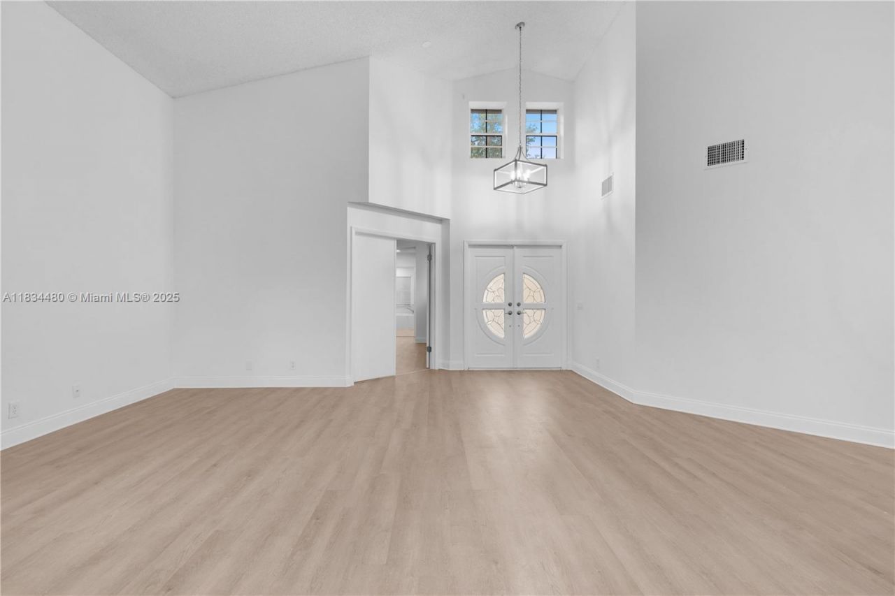 1525 Seabay Rd, Weston, FL 33326 Photo