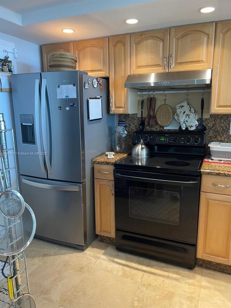 3180 S Ocean Dr, Unit 1602, Hallandale Beach, FL 33009 Photo