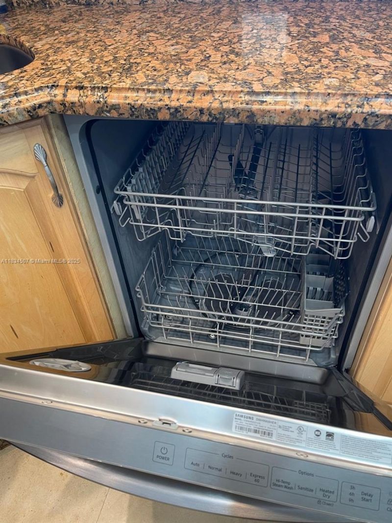 3180 S Ocean Dr, Unit 1602, Hallandale Beach, FL 33009 Photo