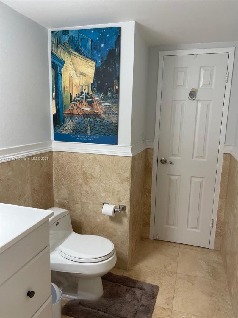 3180 S Ocean Dr, Unit 1602, Hallandale Beach, FL 33009 Photo