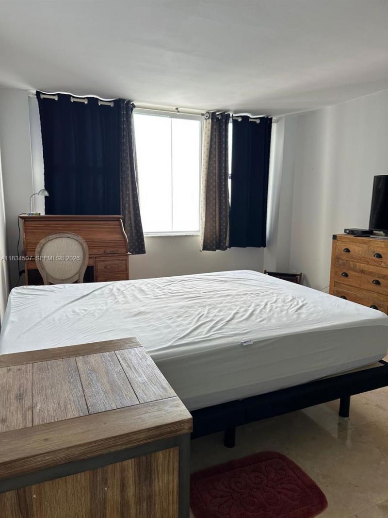 3180 S Ocean Dr, Unit 1602, Hallandale Beach, FL 33009 Photo