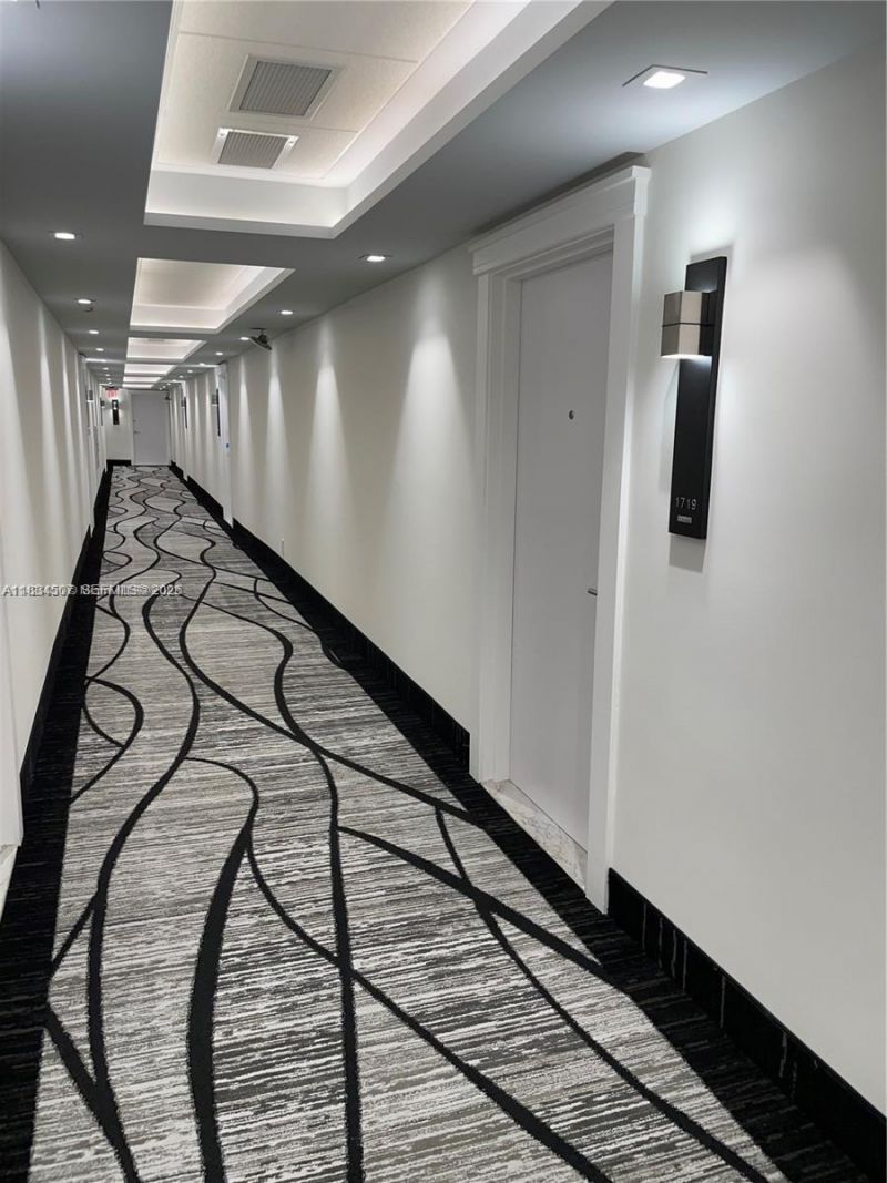 3180 S Ocean Dr, Unit 1602, Hallandale Beach, FL 33009 Photo
