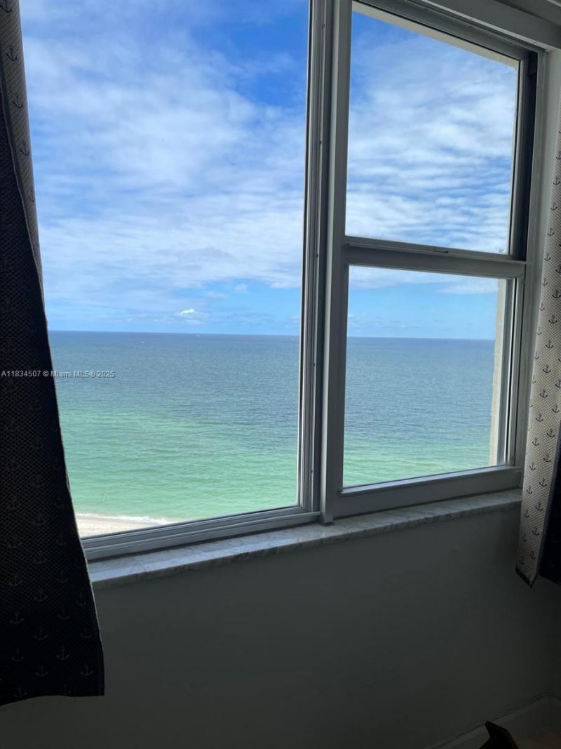 3180 S Ocean Dr, Unit 1602, Hallandale Beach, FL 33009 Photo