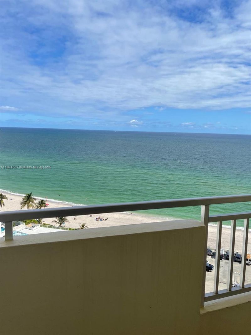 3180 S Ocean Dr, Unit 1602, Hallandale Beach, FL 33009 Photo