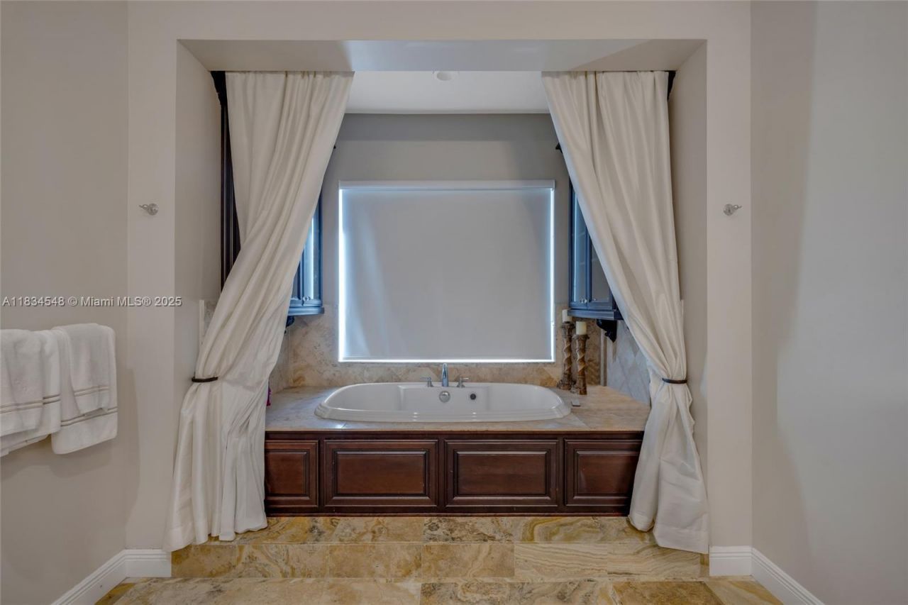 16701 SW 49th St, Southwest Ranches, FL 33331 Photo