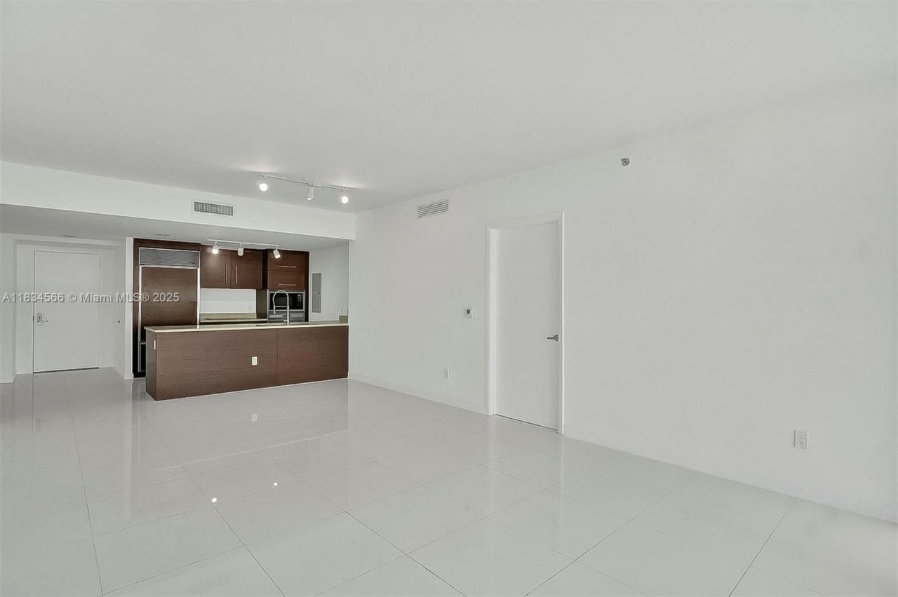 465 Brickell Ave, Unit 4505, Miami, FL 33131 Photo