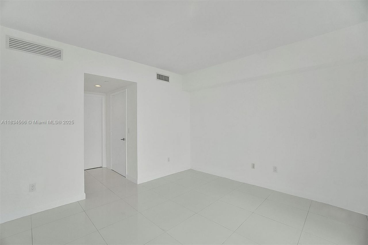 465 Brickell Ave, Unit 4505, Miami, FL 33131 Photo