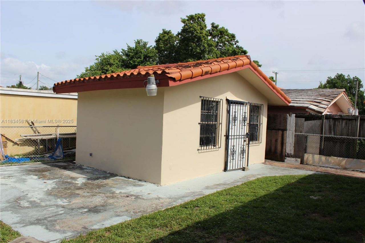 2216 SW 62nd Ave, Miami, FL 33155 Photo