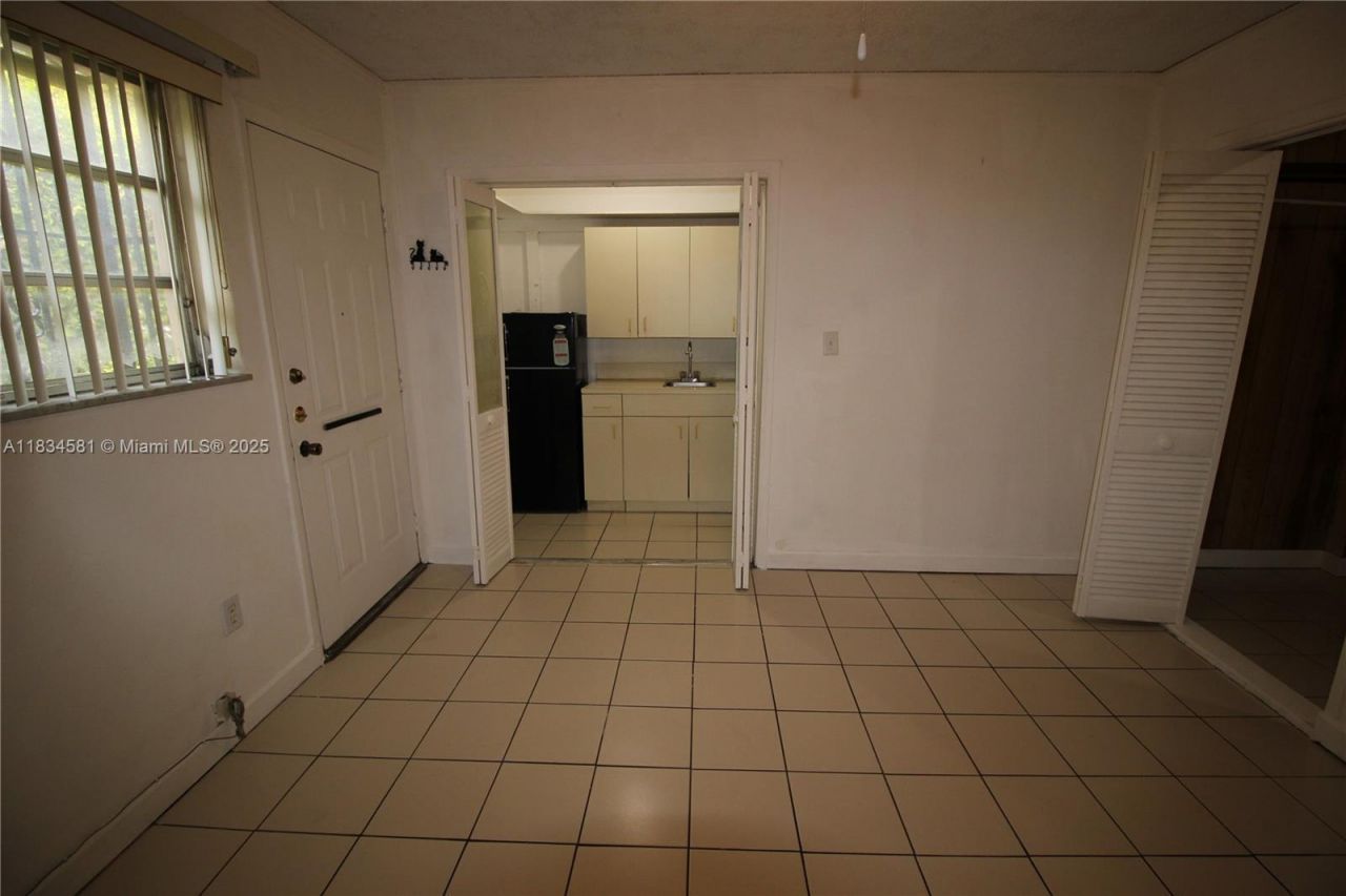 2216 SW 62nd Ave, Miami, FL 33155 Photo