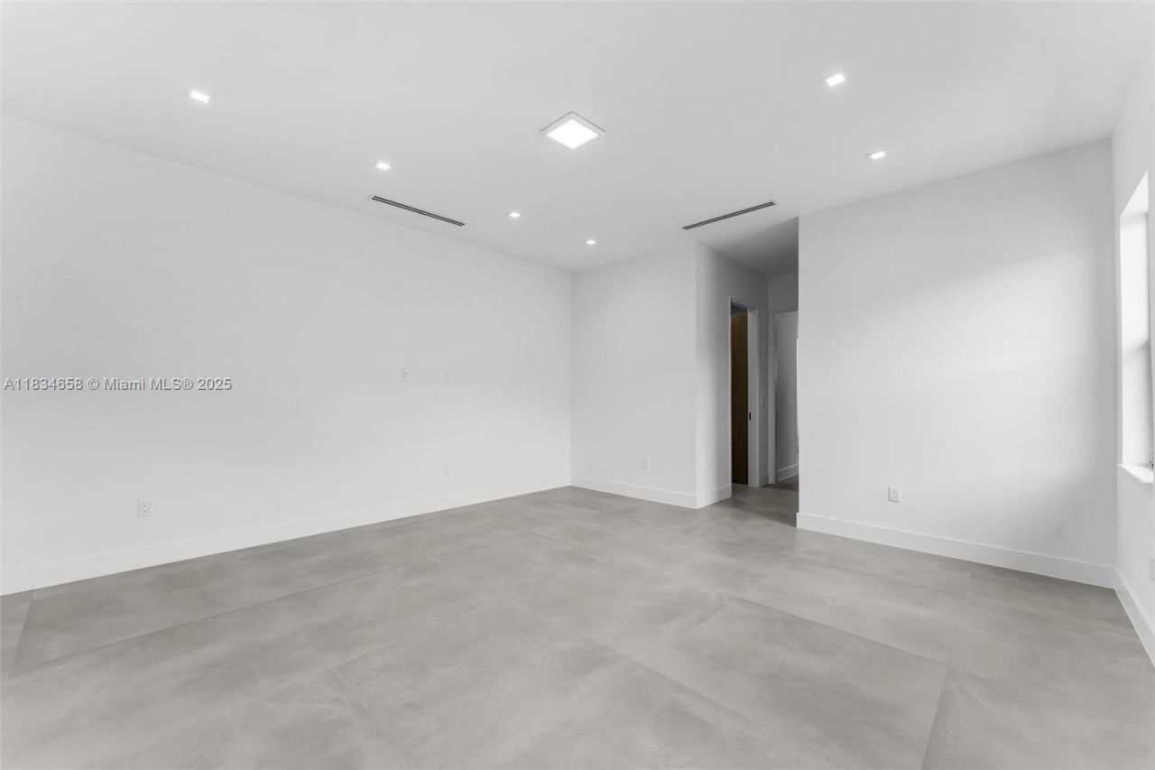 8220 SW 193rd Terrace, Cutler Bay, FL 33157 Photo