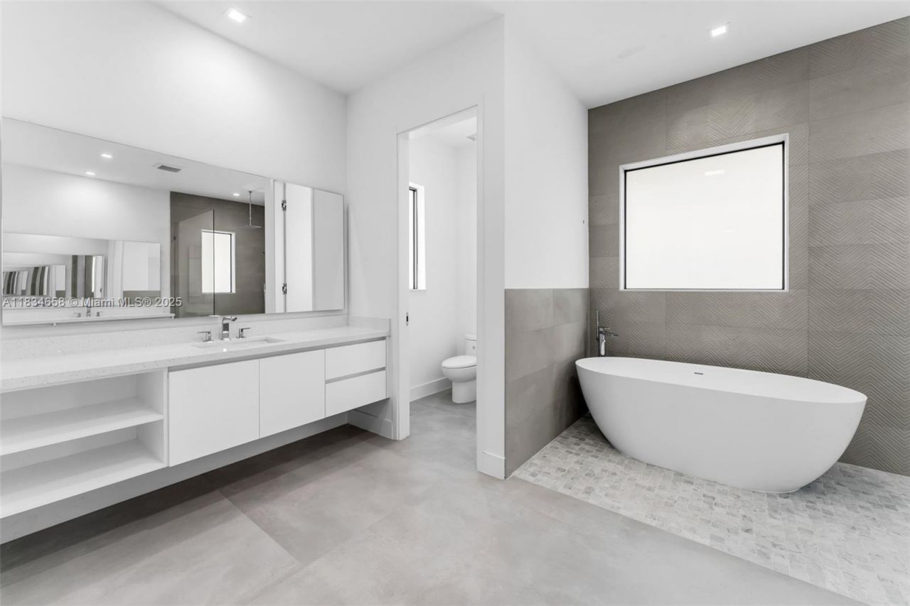 8220 SW 193rd Terrace, Cutler Bay, FL 33157 Photo