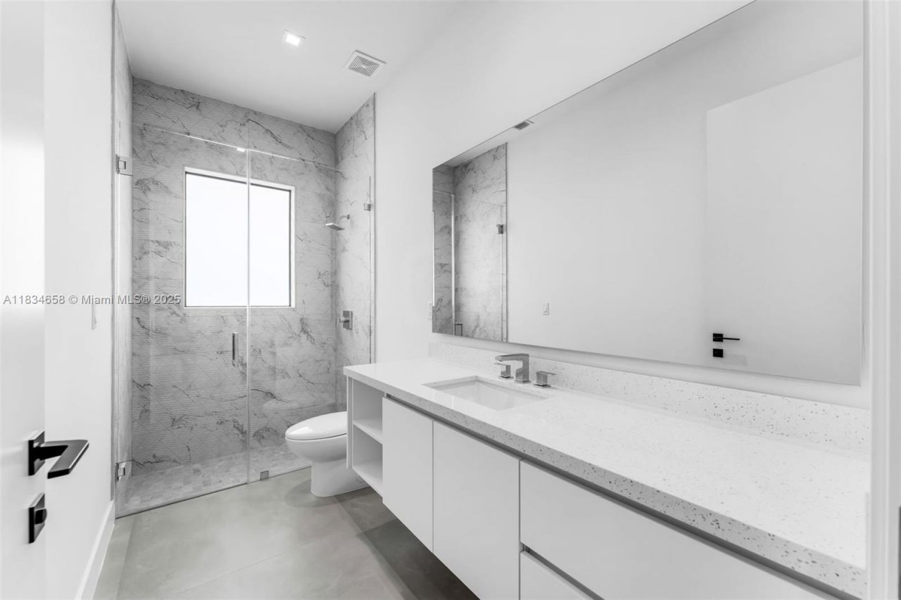 8220 SW 193rd Terrace, Cutler Bay, FL 33157 Photo