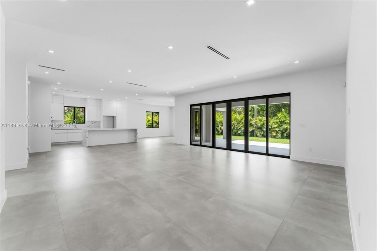 8220 SW 193rd Terrace, Cutler Bay, FL 33157 Photo