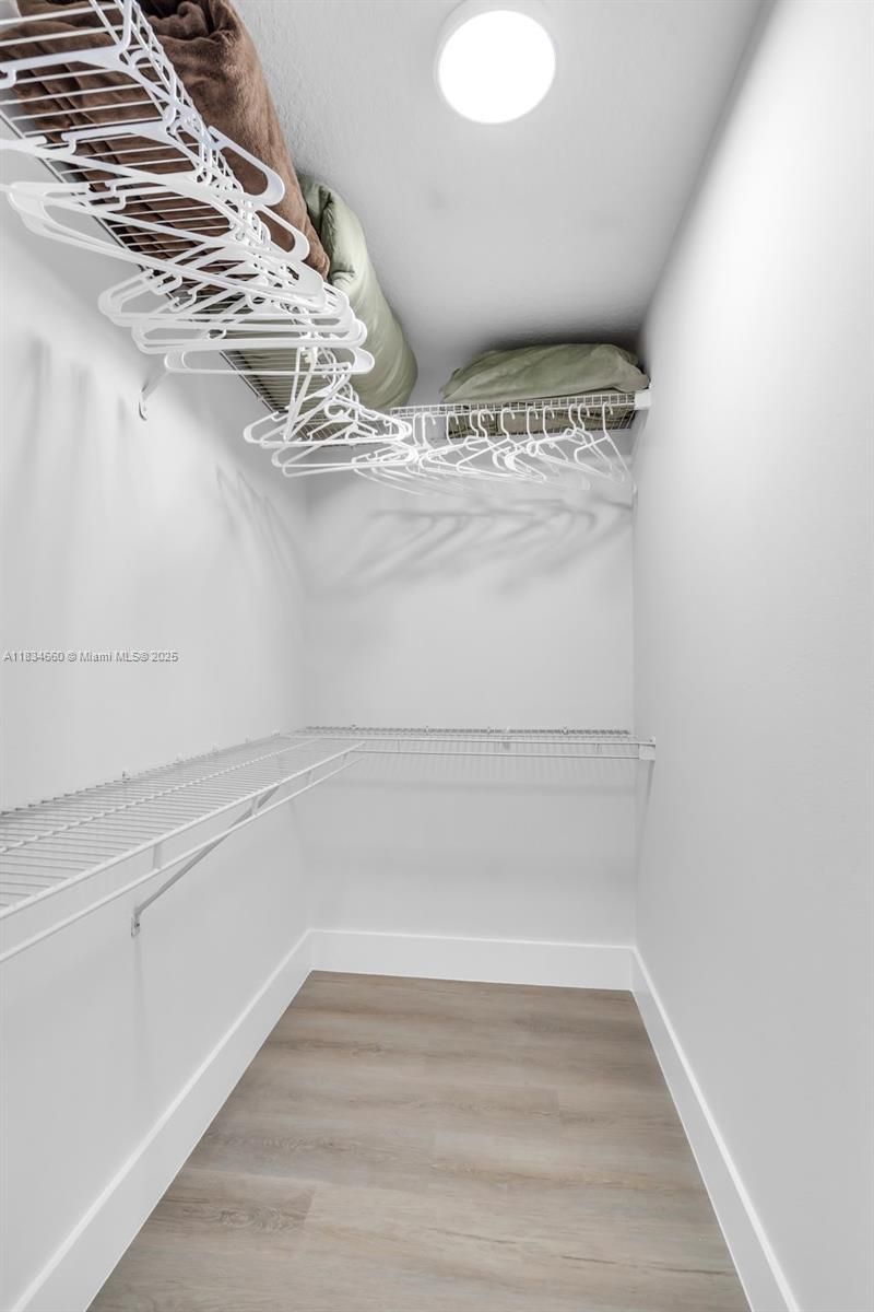 18100 N Bay Rd, Unit 709, Sunny Isles Beach, FL 33160 Photo