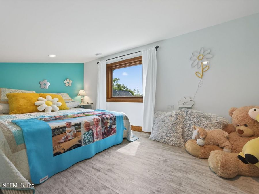 Property Image 100