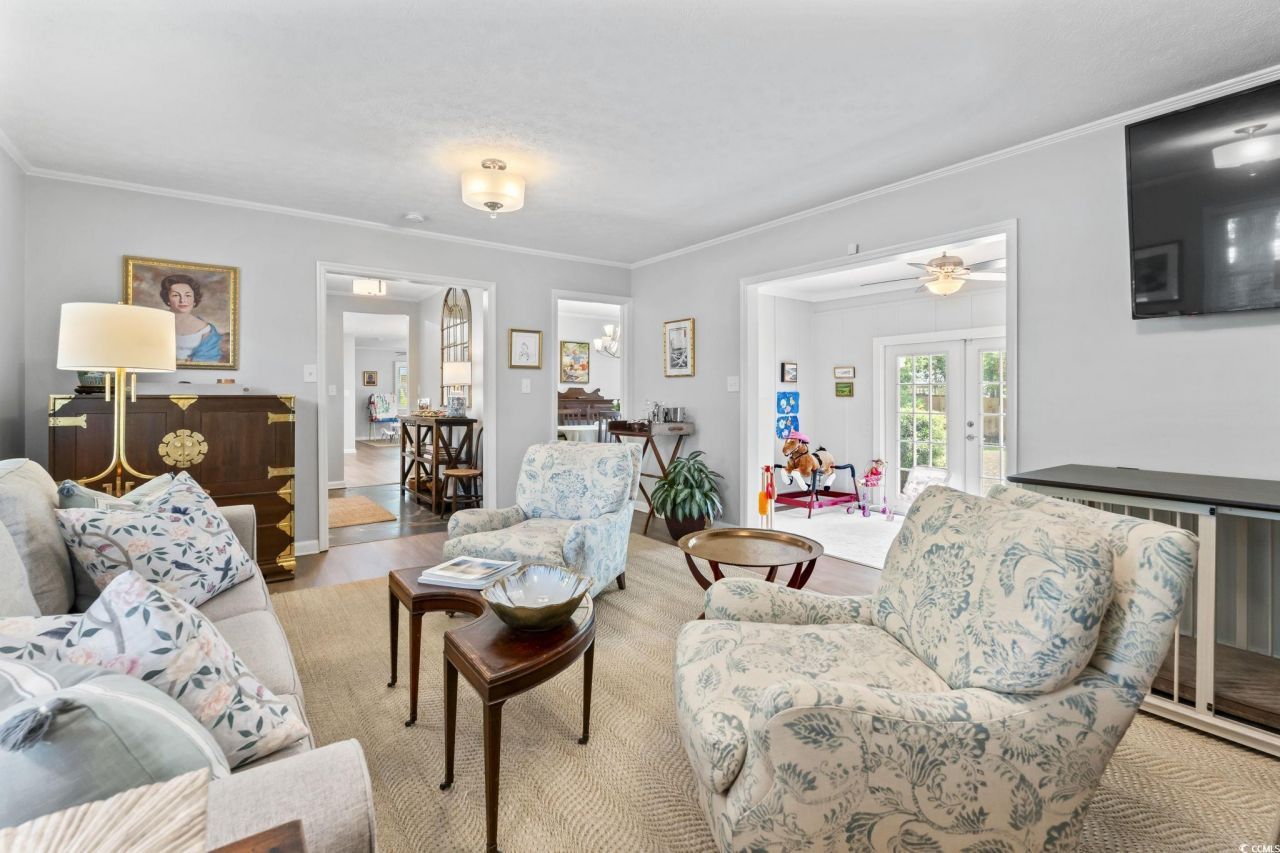 5626 Woodside Ave. Photo 4