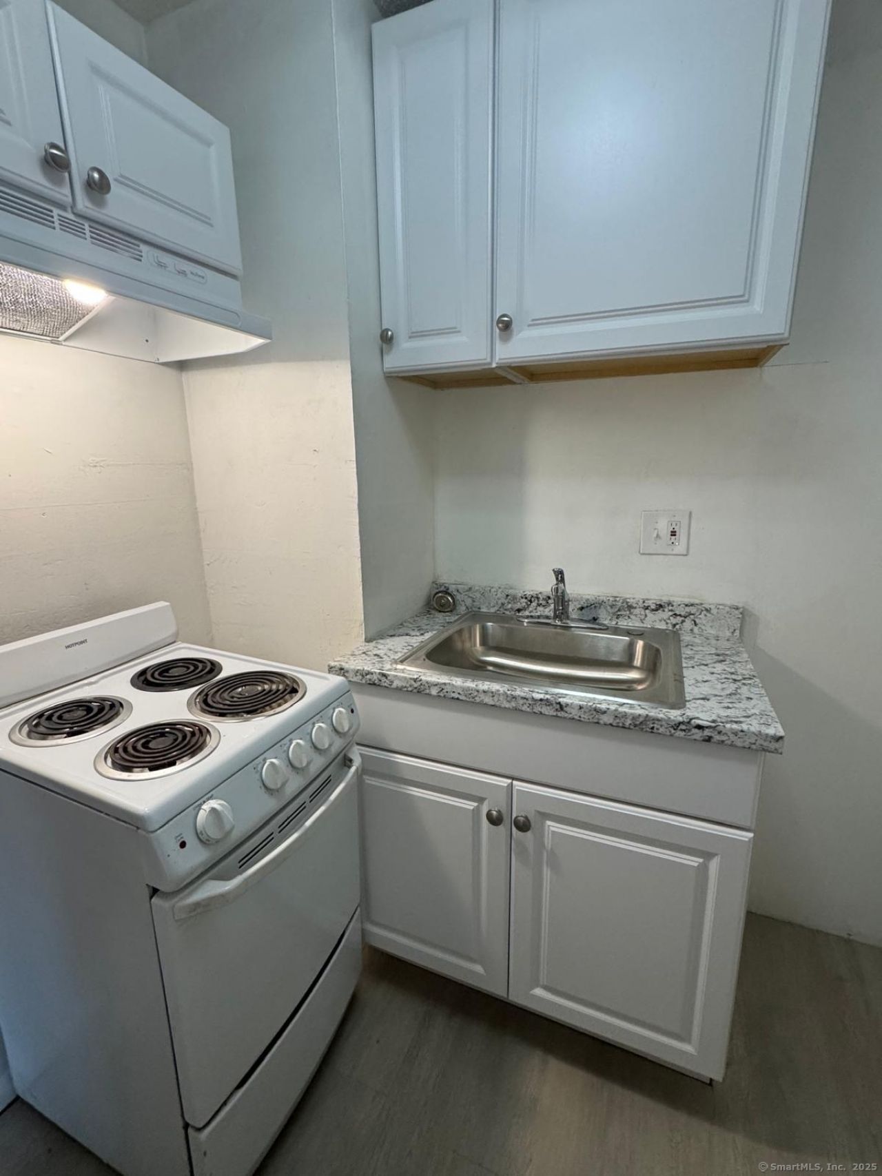 404 Charles, Unit c4, Bridgeport, CT 06606 Main Photo