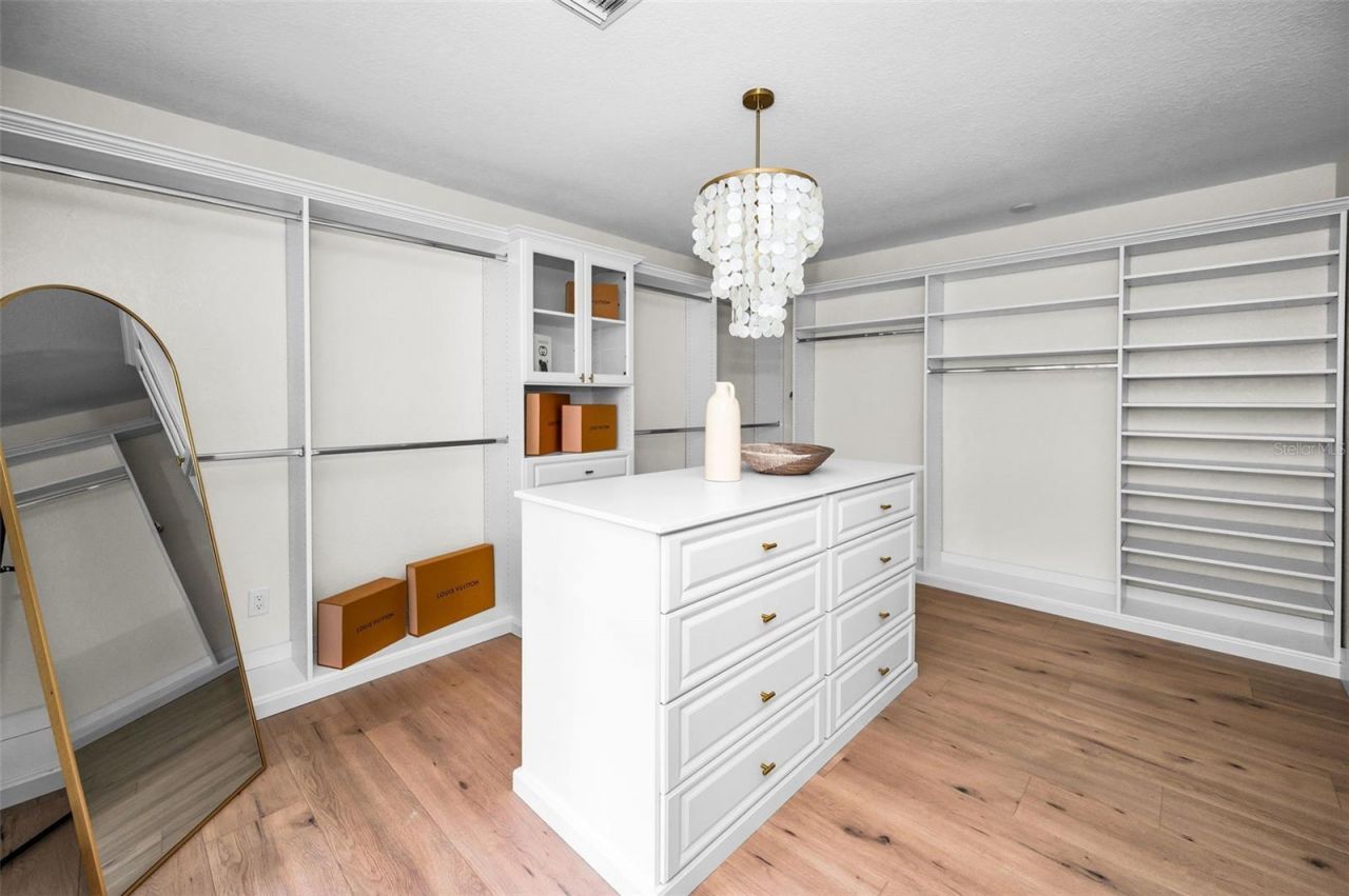 409 S Barbara Lane, Tampa, FL 33609 Photo