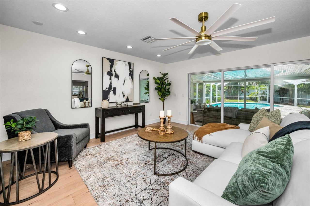 409 S Barbara Lane, Tampa, FL 33609 Photo