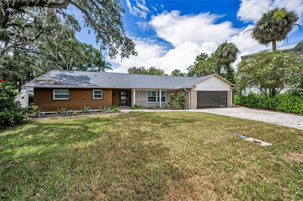 409 S Barbara Lane, Tampa, FL 33609 Photo