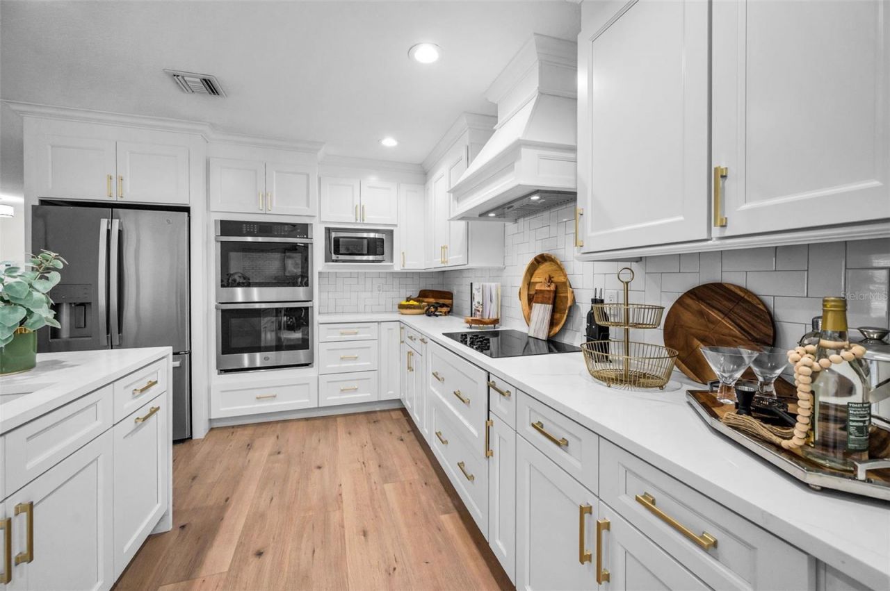 409 S Barbara Lane, Tampa, FL 33609 Photo
