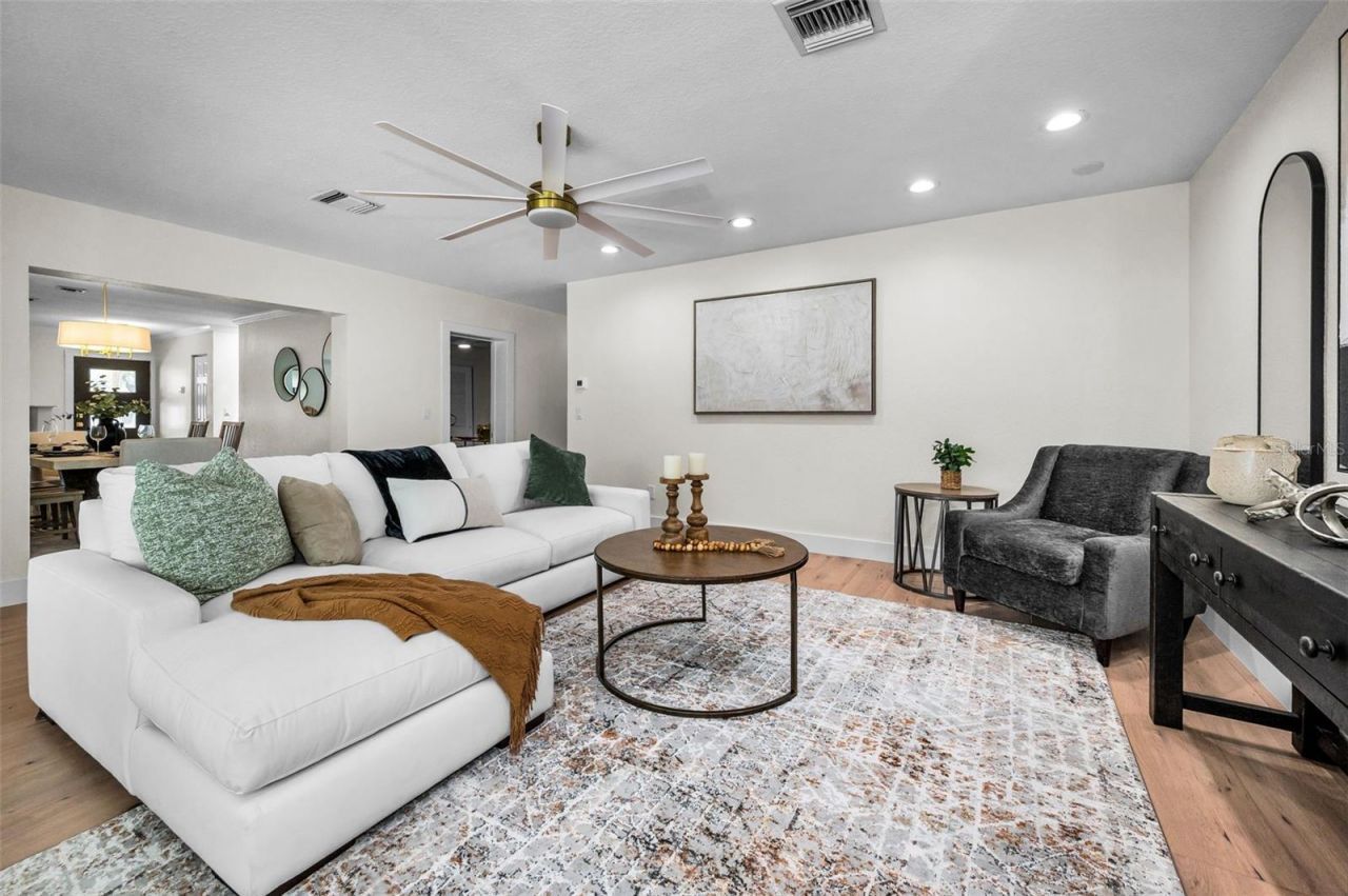 409 S Barbara Lane, Tampa, FL 33609 Photo